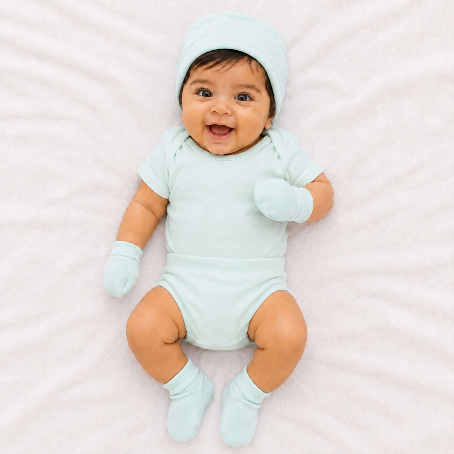 Milou Baby's Cap Bootie Mitten set - Milou - Care. The Swiss Way