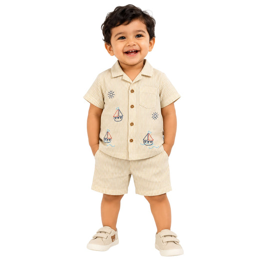 Milou Boys S/S Shirt and Shorts Set in white beige, worn on model
